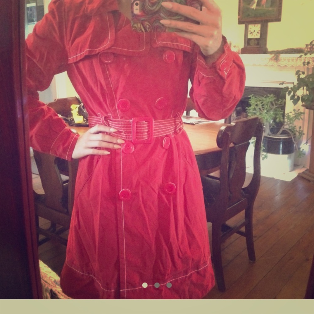 Beautiful Red Jacket! - Picture 1 of 3